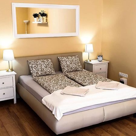 Corvin City Center Kisfaludy Apartman Daire Budapeşte Dış mekan fotoğraf