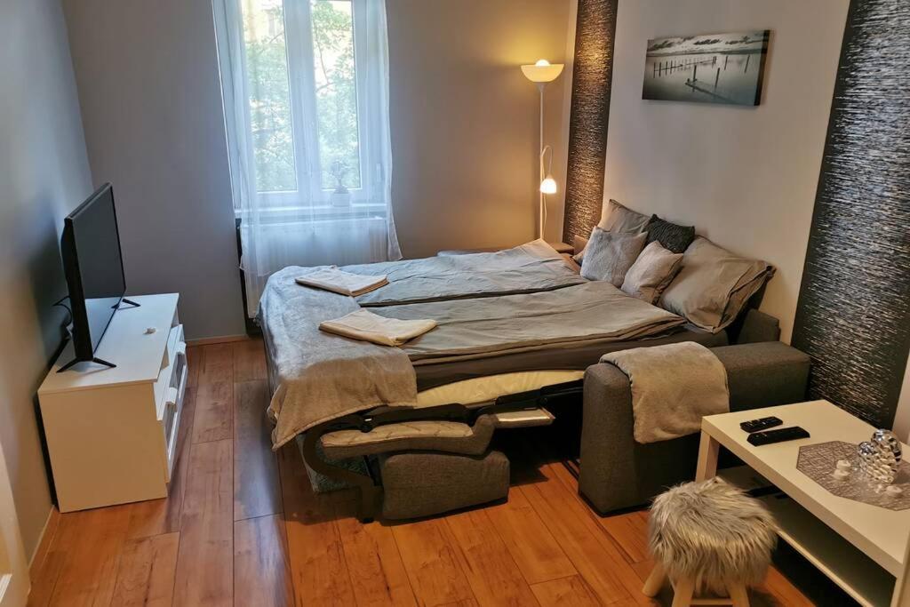 Corvin City Center Kisfaludy Apartman Daire Budapeşte Dış mekan fotoğraf