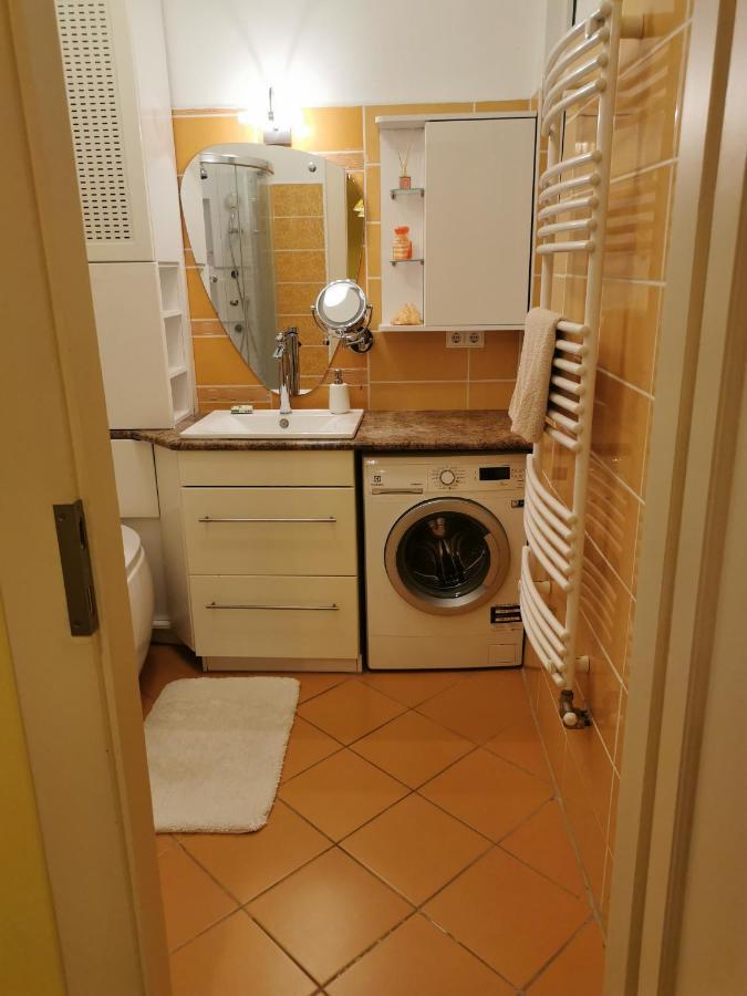Corvin City Center Kisfaludy Apartman Daire Budapeşte Dış mekan fotoğraf